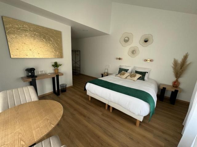 Au Coeur De Montmedy Acomodação com café da manhã Quarto foto