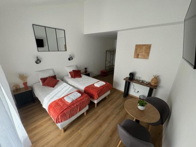 Au Coeur De Montmedy Acomodação com café da manhã Quarto foto